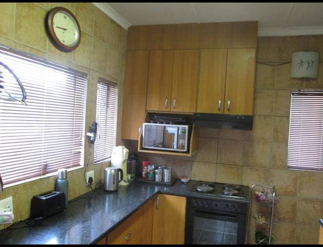 3 BEDROOM HOUSE FOR SALE IN EDLEEN